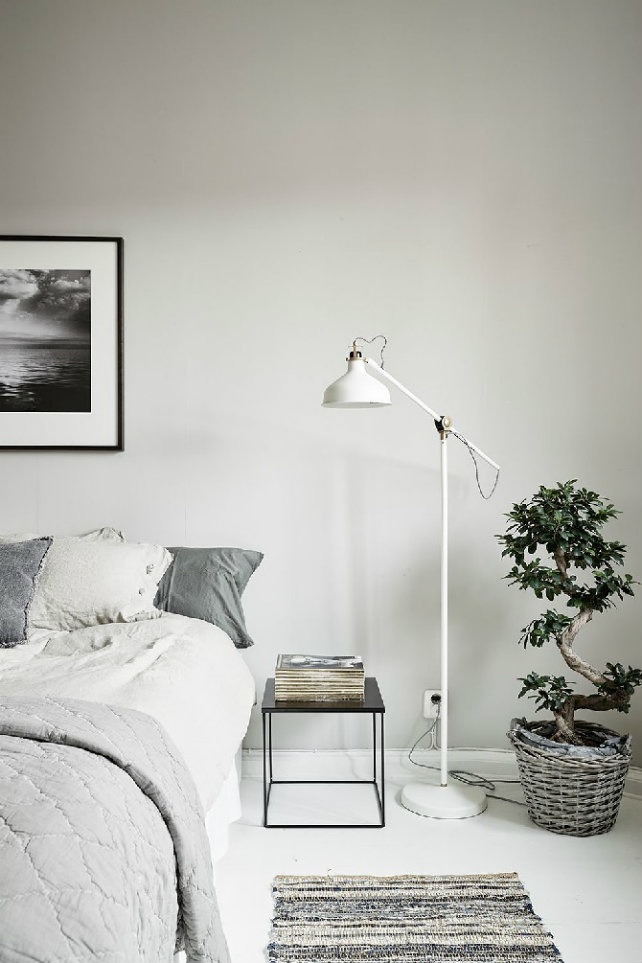How to use Modern floor lamps in contemporary bedroom designs