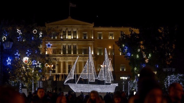 INSANE CHRISTMAS DECORATIONS FROM AROUND THE WORLD