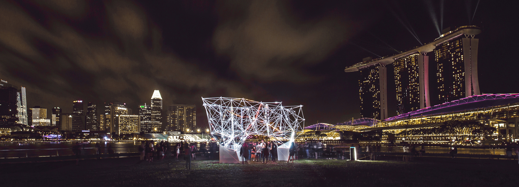 Marina Bay Singapore Gets Lit Up by a 3D Lighting Exhibition