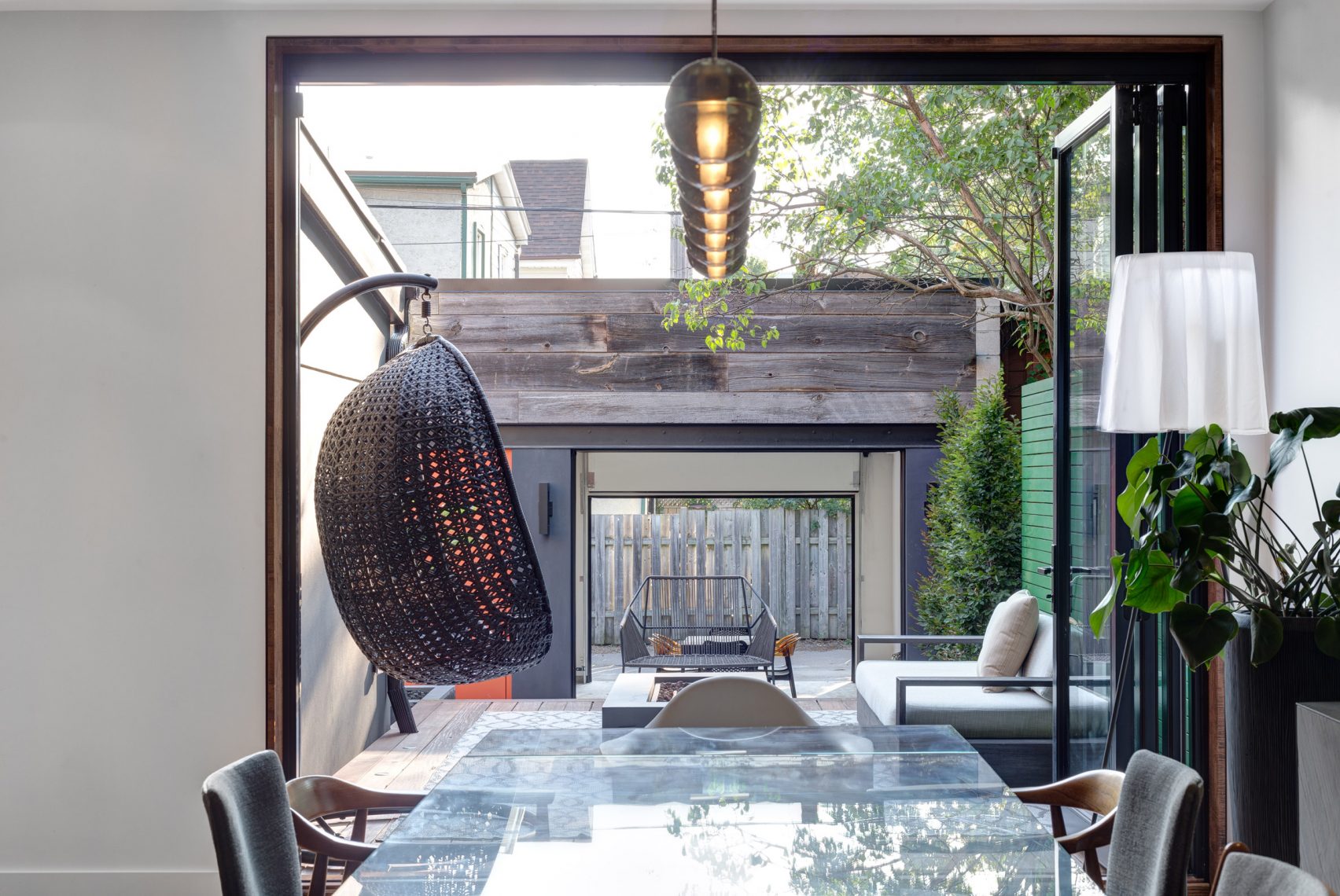 Refresh Your Contemporary Light Fixtures With This Stunning Project! 4