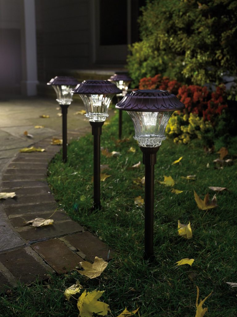 Fall In Love With These Landscape Lighting Trends For 2018