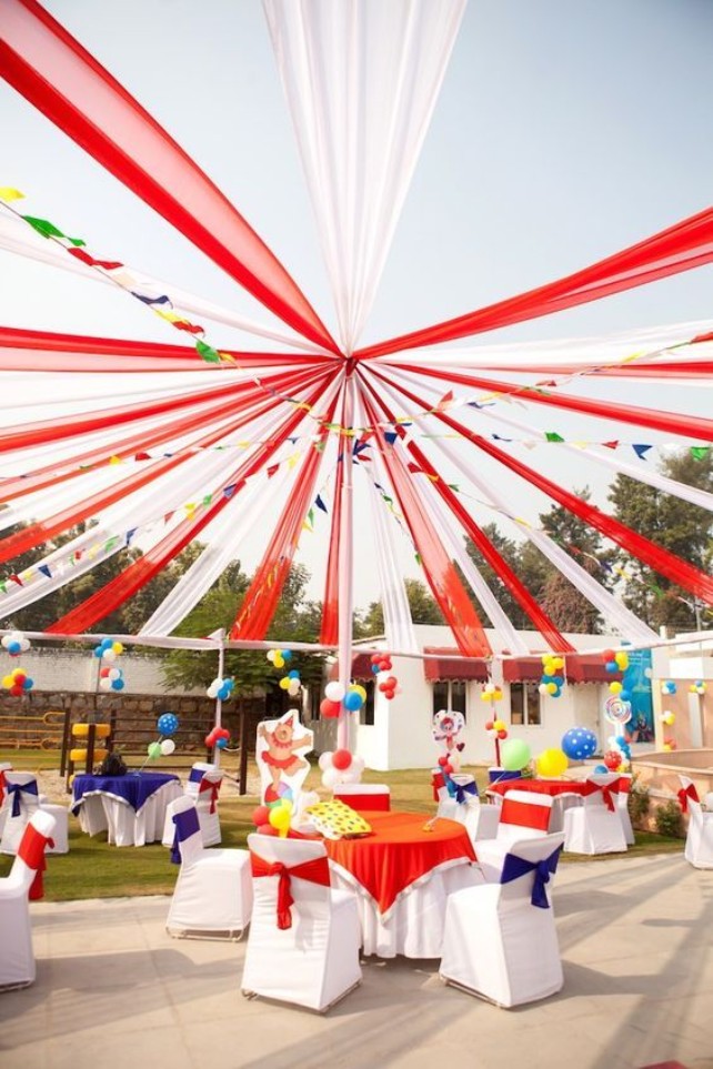 What is Hot on Pinterest: Prepare Yourself to throw a Carnival Party!